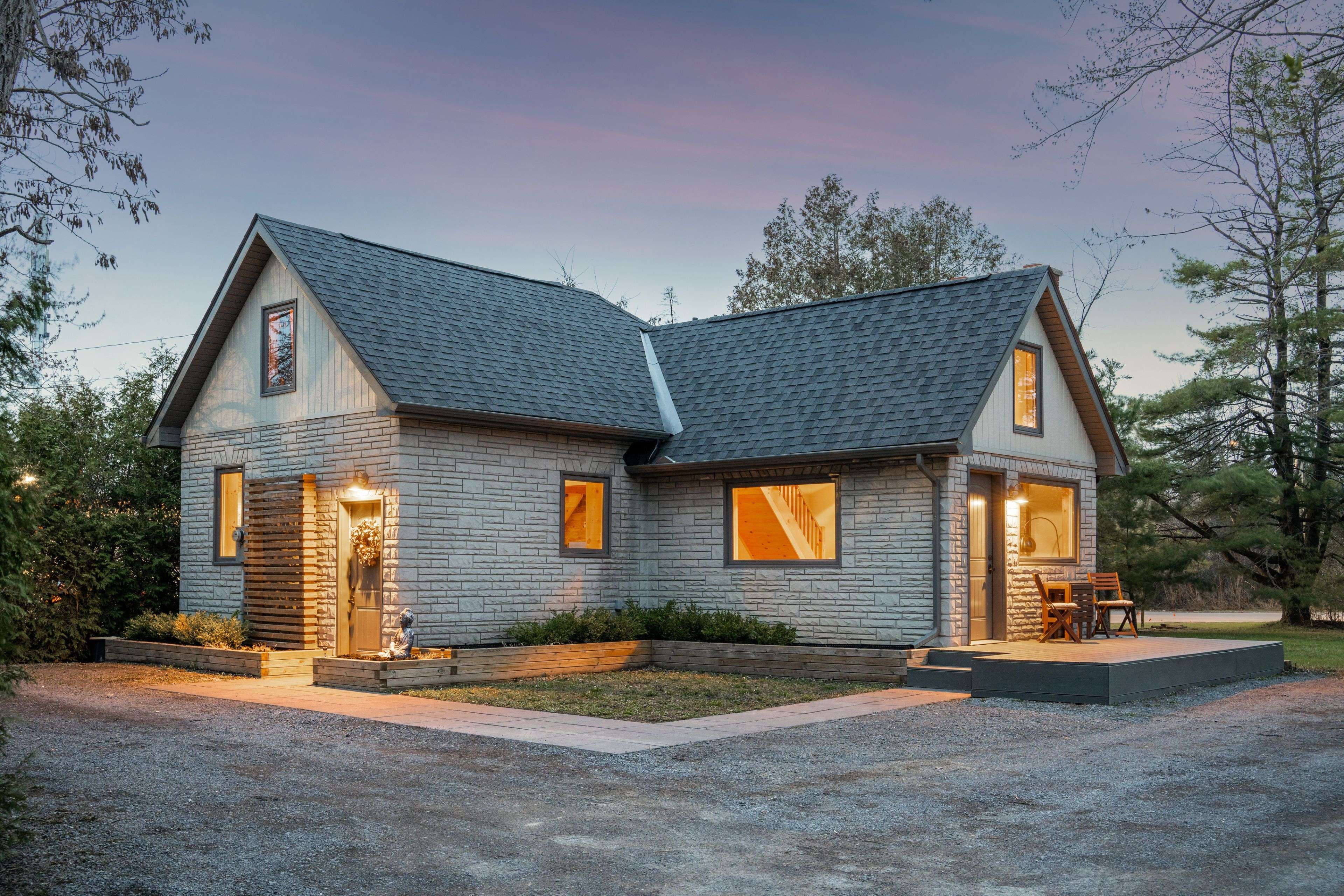 Stittsville - Munster - Richmond, ON K2S 1B8,1418 Stittsville Main ST