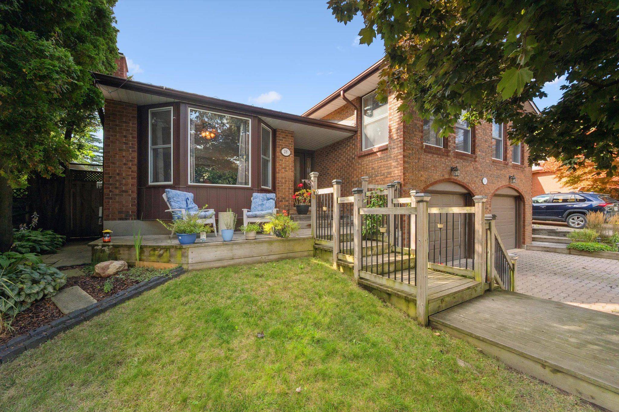 Guelph, ON N1H 7N1,28 Wimbledon RD