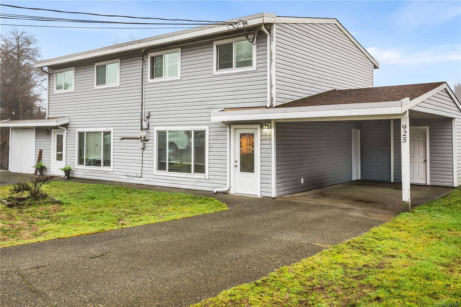 Campbell River, BC V9W 5N4,925 Watson Cres