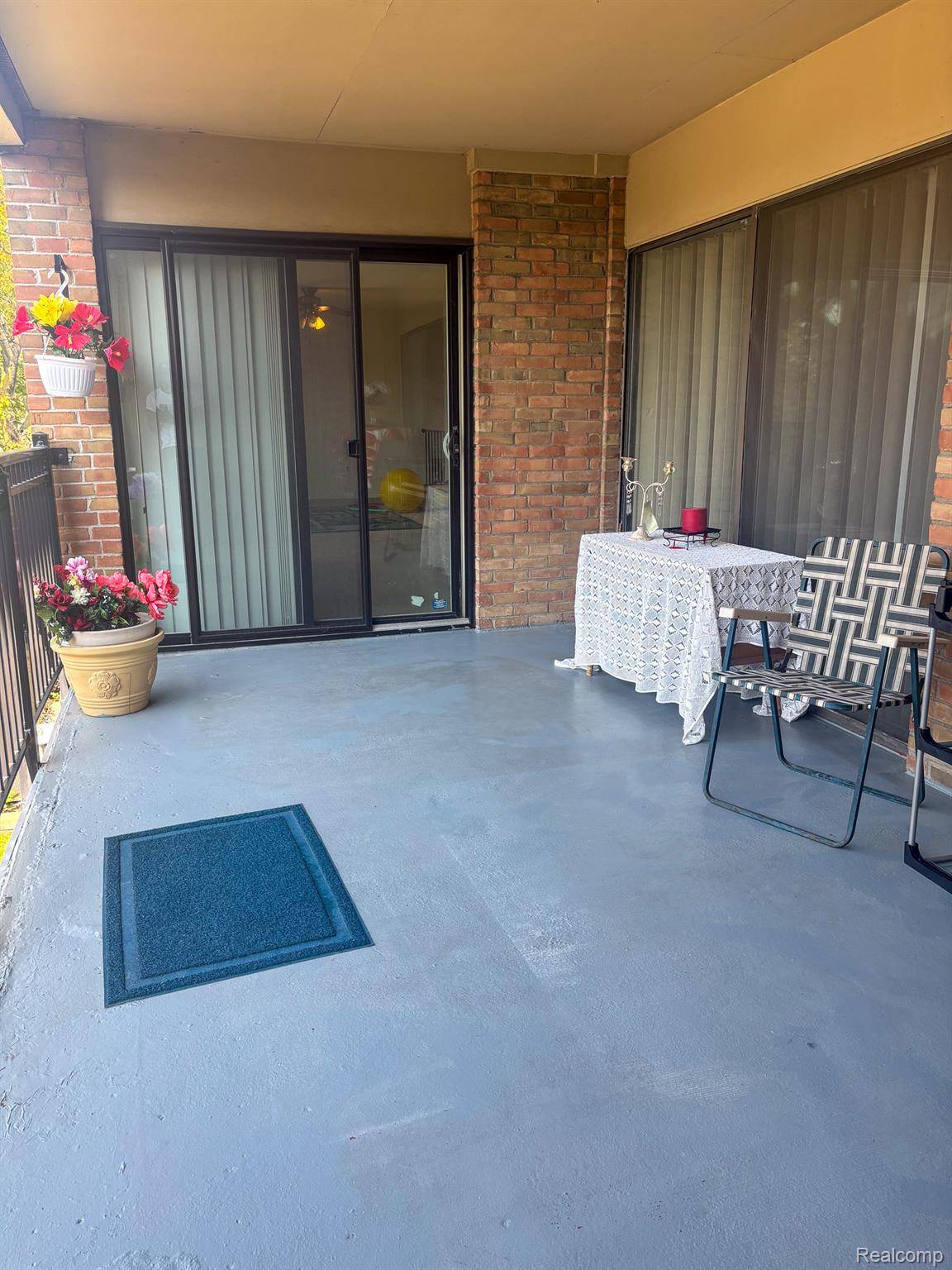 Livonia, MI 48152,18339 University Park DR