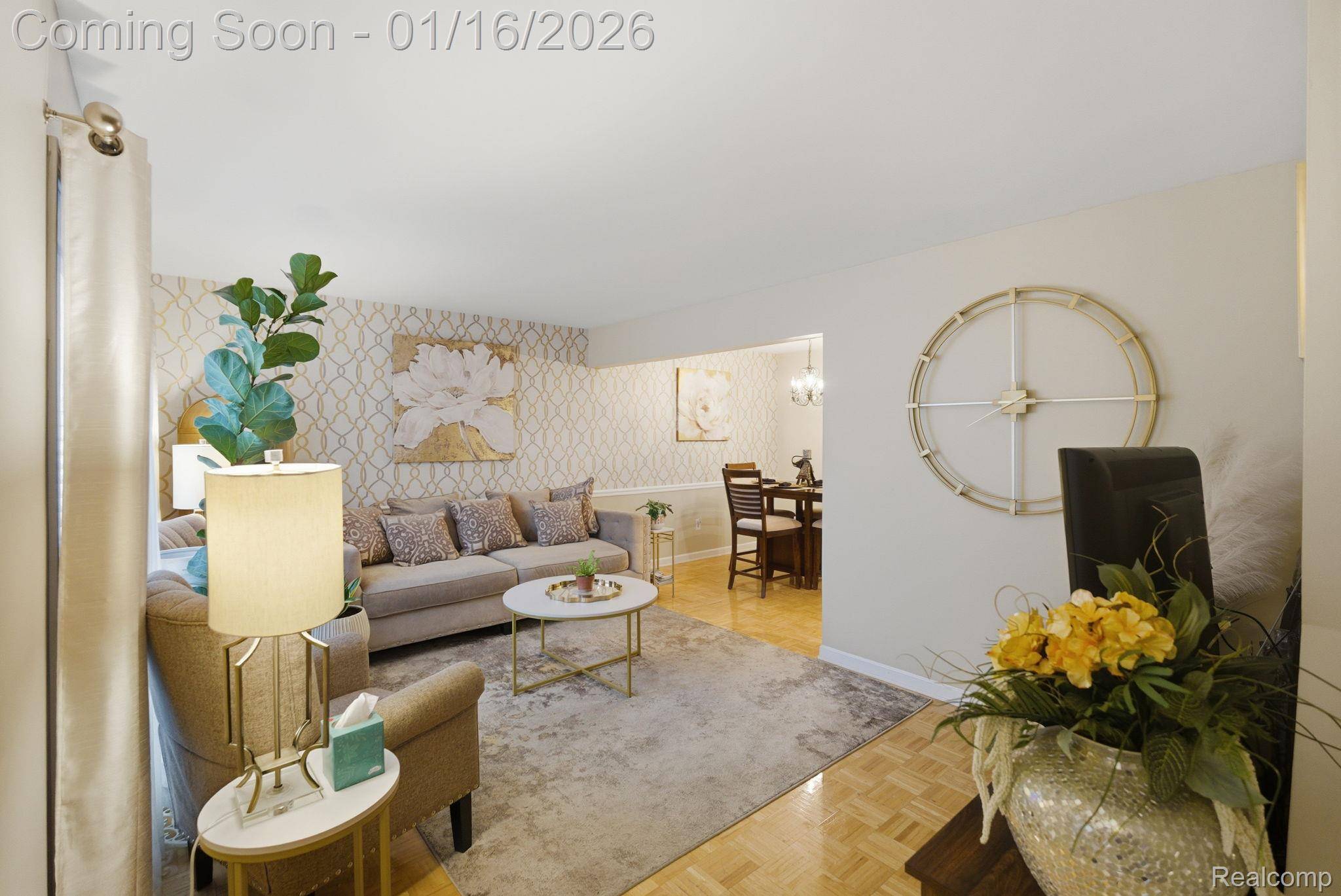 Warren, MI 48093,29672 City Center DR #1