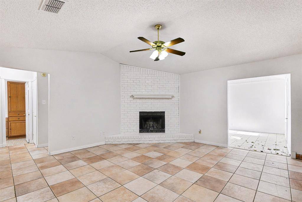 Watauga, TX 76148,7912 Prairie Drive