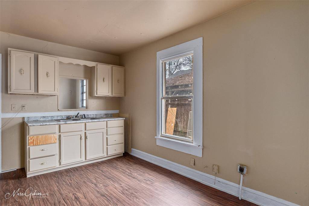 Bossier City, LA 71111,325 Edwards Street