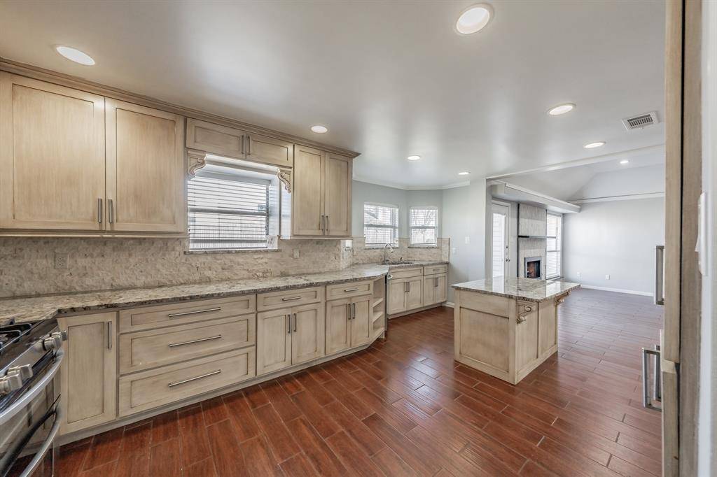 Mesquite, TX 75150,341 Loma Alta Drive