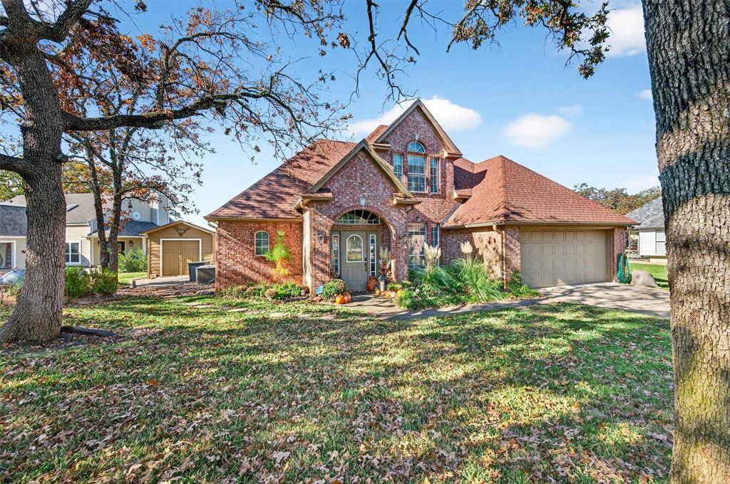 Lake Kiowa, TX 76240,100 Mohawk Cove