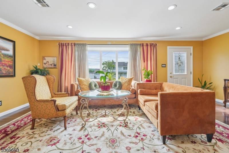 Wayne Twp., NJ 07470,20 Leonard Ter