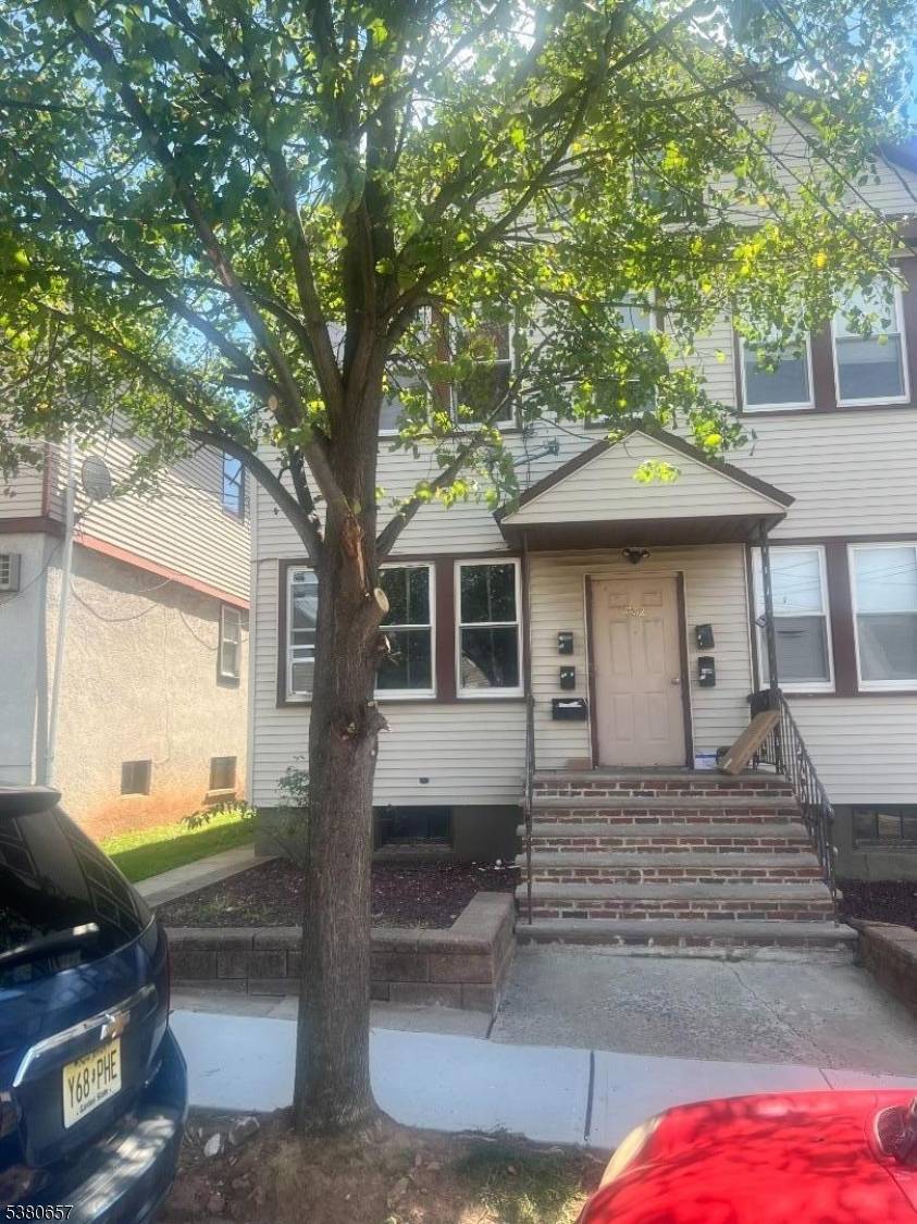 Elizabeth City, NJ 07202,752 Fairbanks St