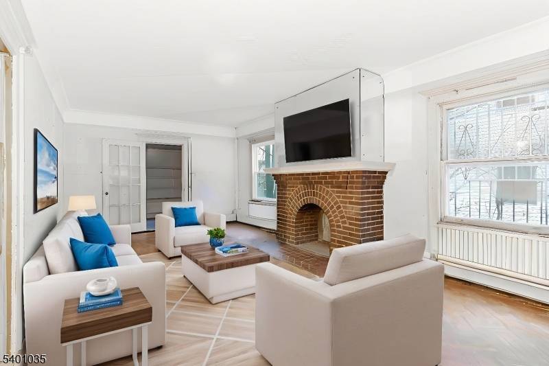 Newark City, NJ 07112,277 Meeker Ave