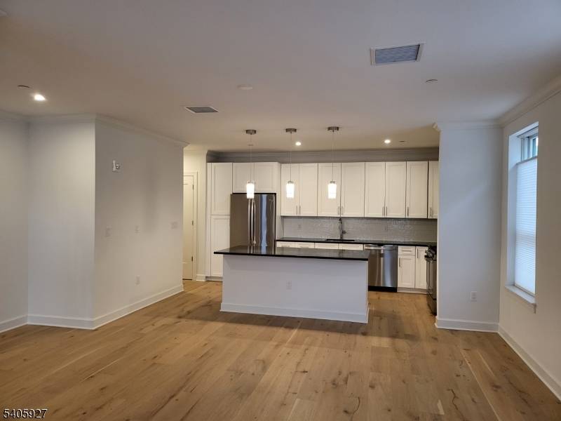 Bloomfield Twp., NJ 07003,18 Ward St