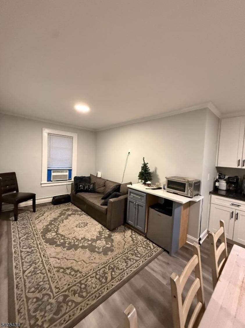 Linden City, NJ 07036,210 E Henry St