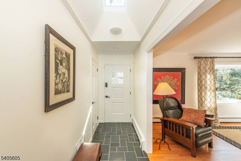 Mountain Lakes Boro, NJ 07046,237 Morris Ave