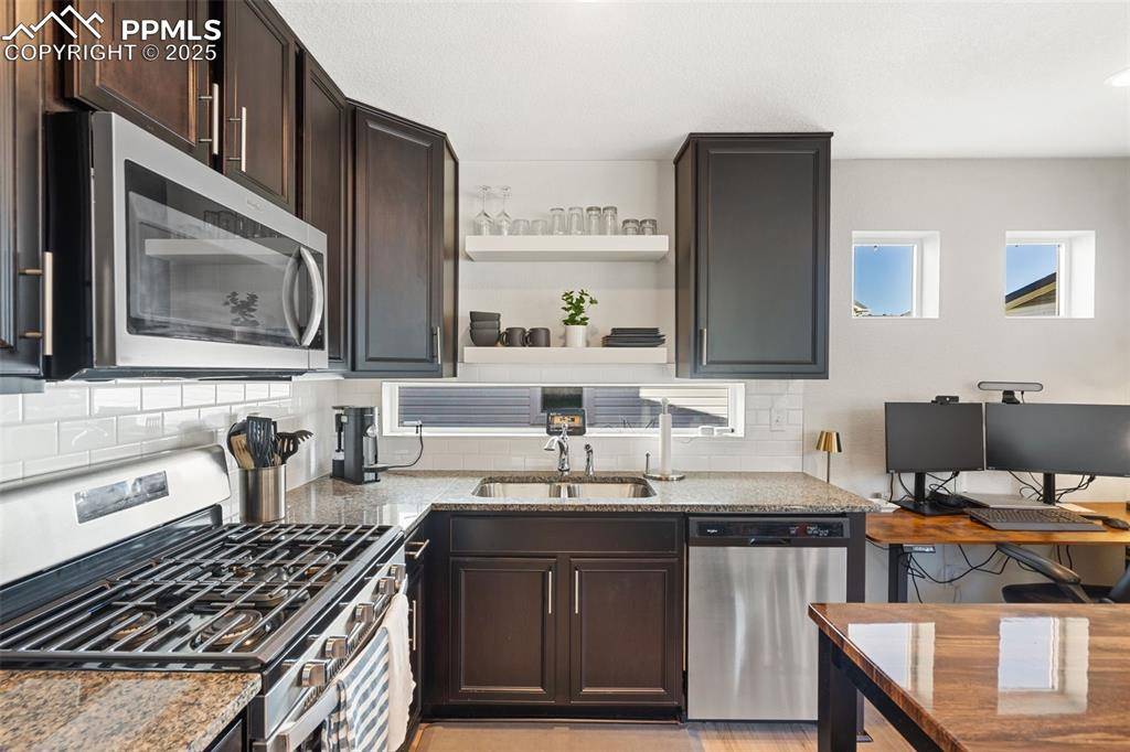 5761 Thurless LN, Colorado Springs, CO 80927