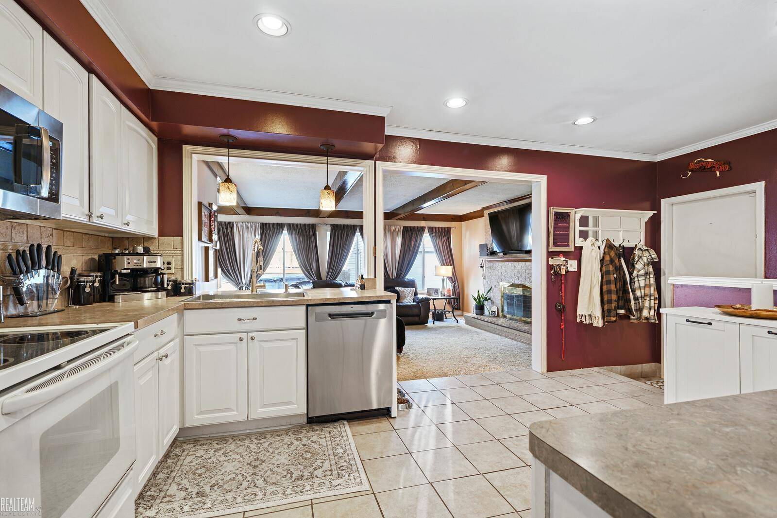 Fraser, MI 48026,33515 Vista WAY