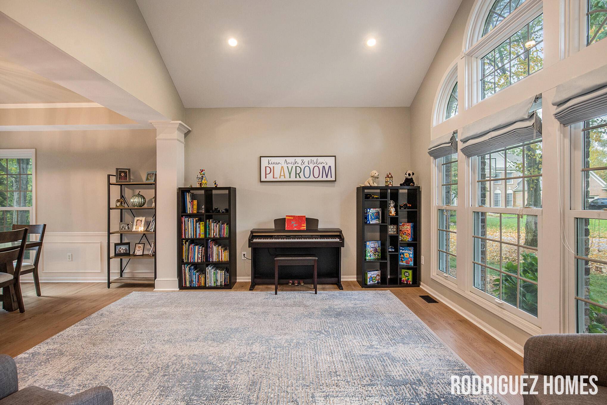 Grand Rapids, MI 49546,3890 Clearview ST NE