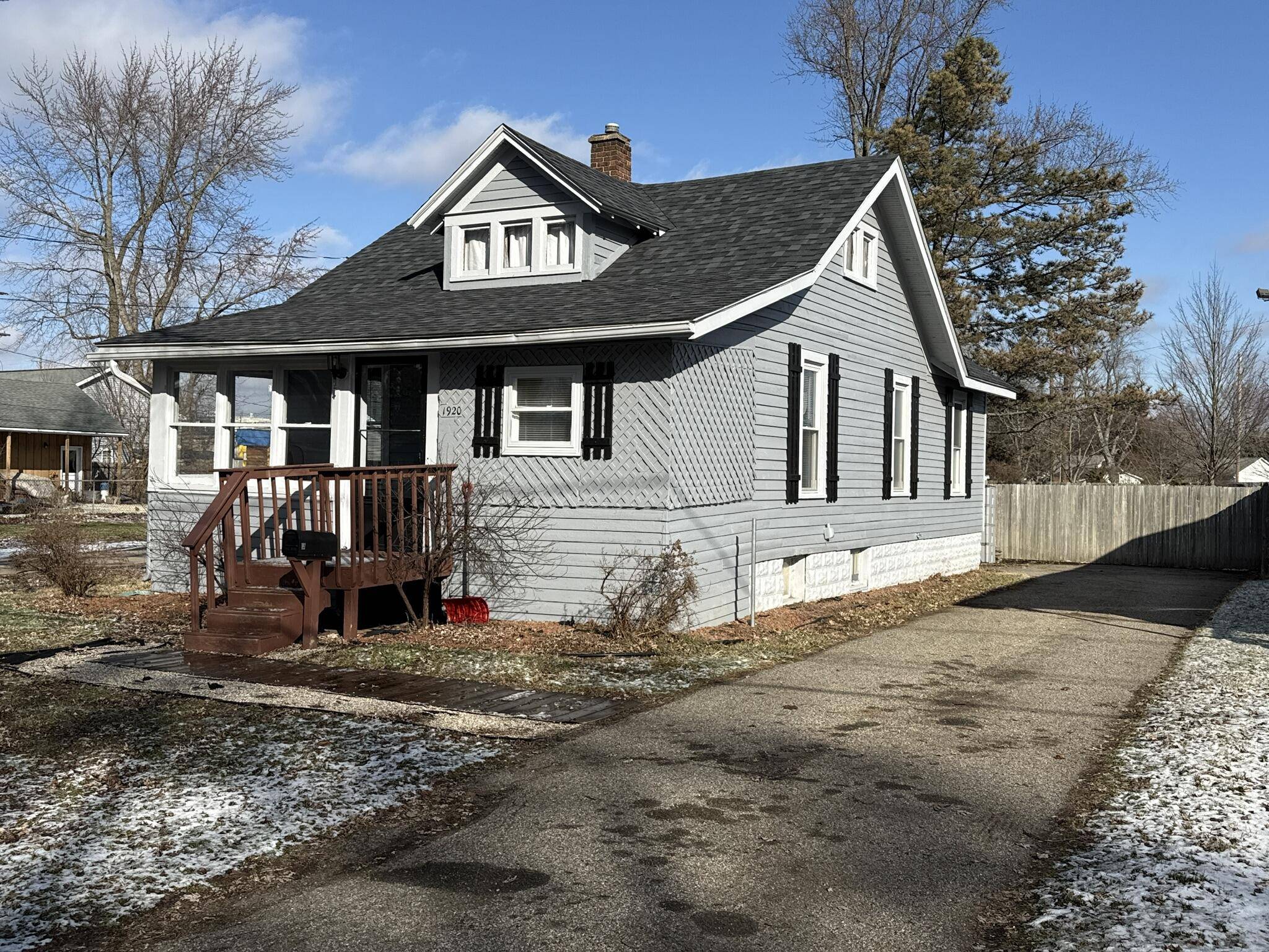 Holt, MI 48842,1920 Schoolcraft ST