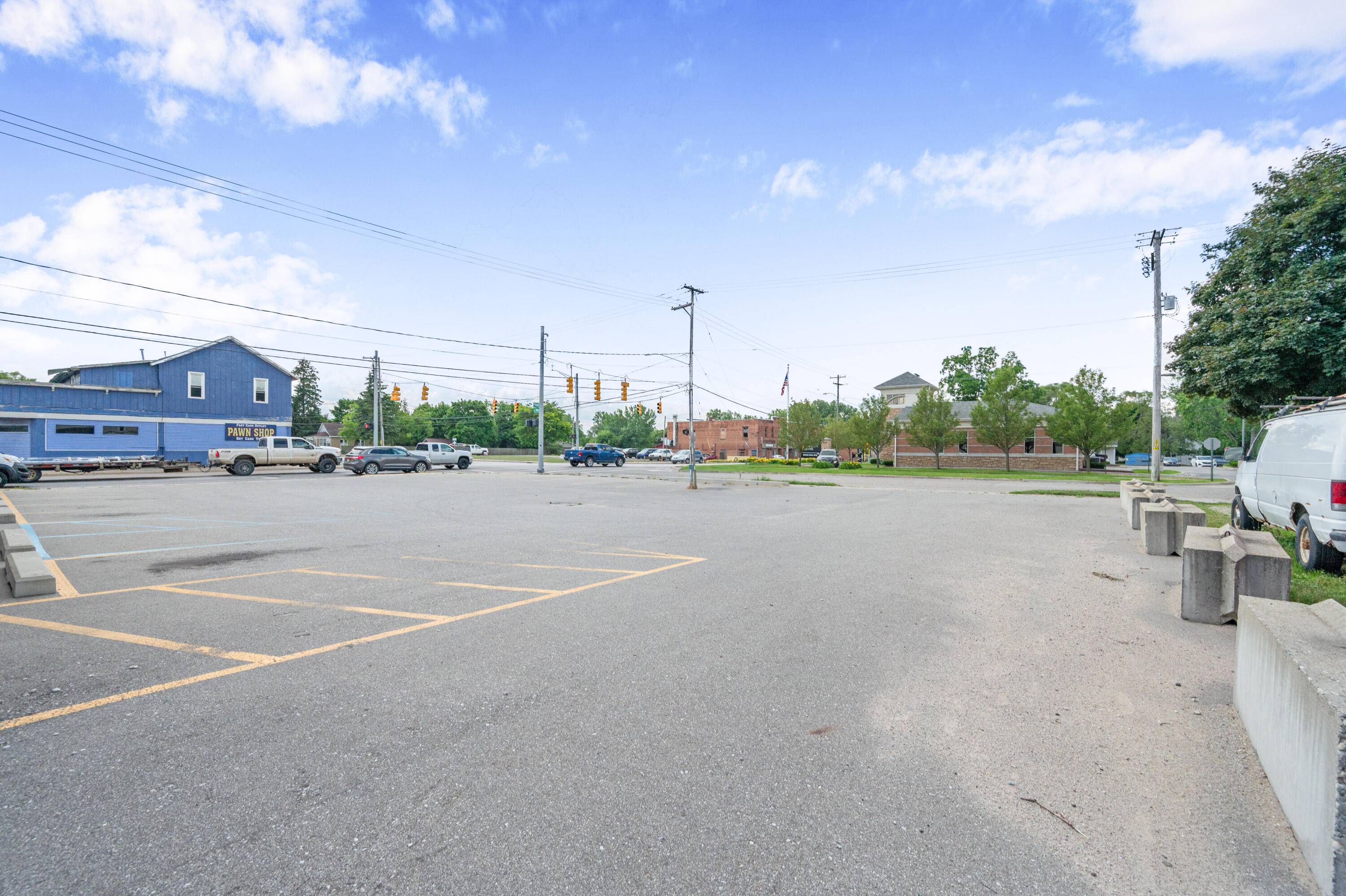 Big Rapids, MI 49307,805 Maple ST