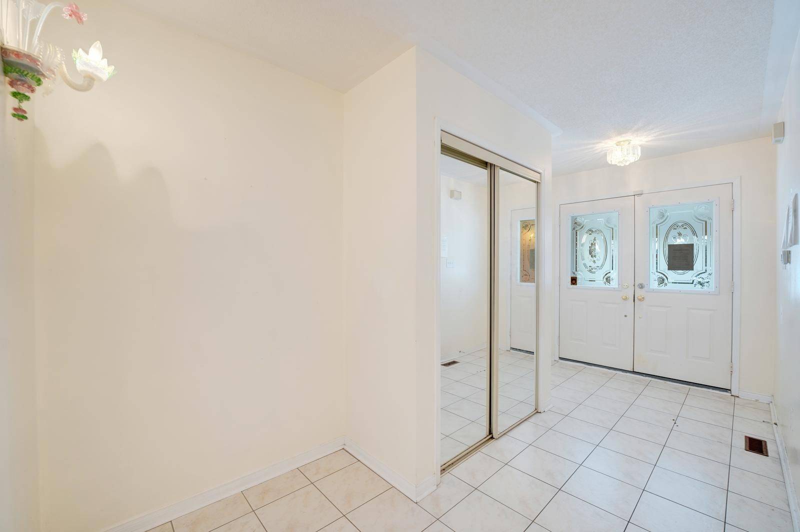 Toronto E11, ON M1X 1S7,22 Samuel Teitel CT