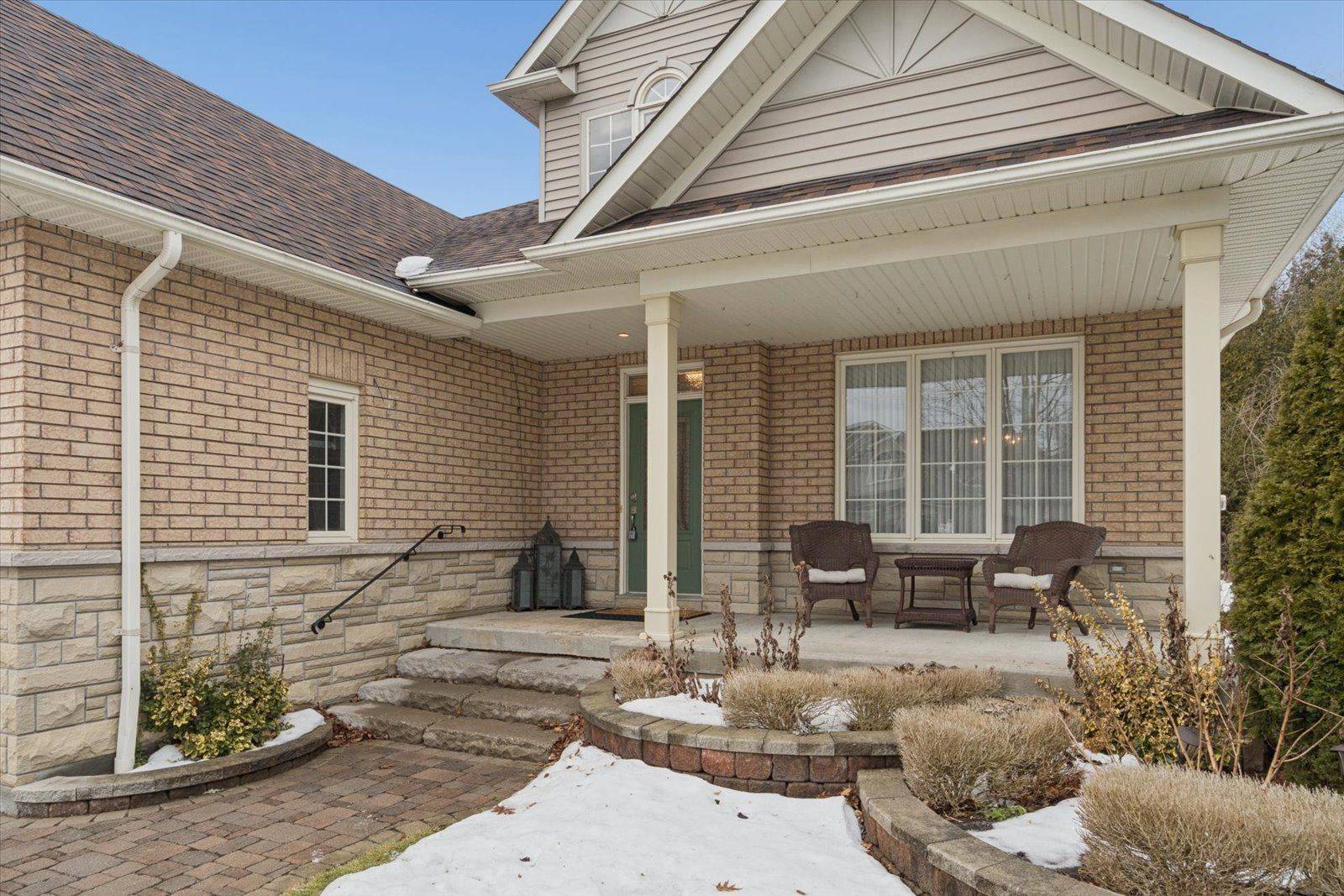 Whitby, ON L1R 3P3,45 Pebblebrook CRES