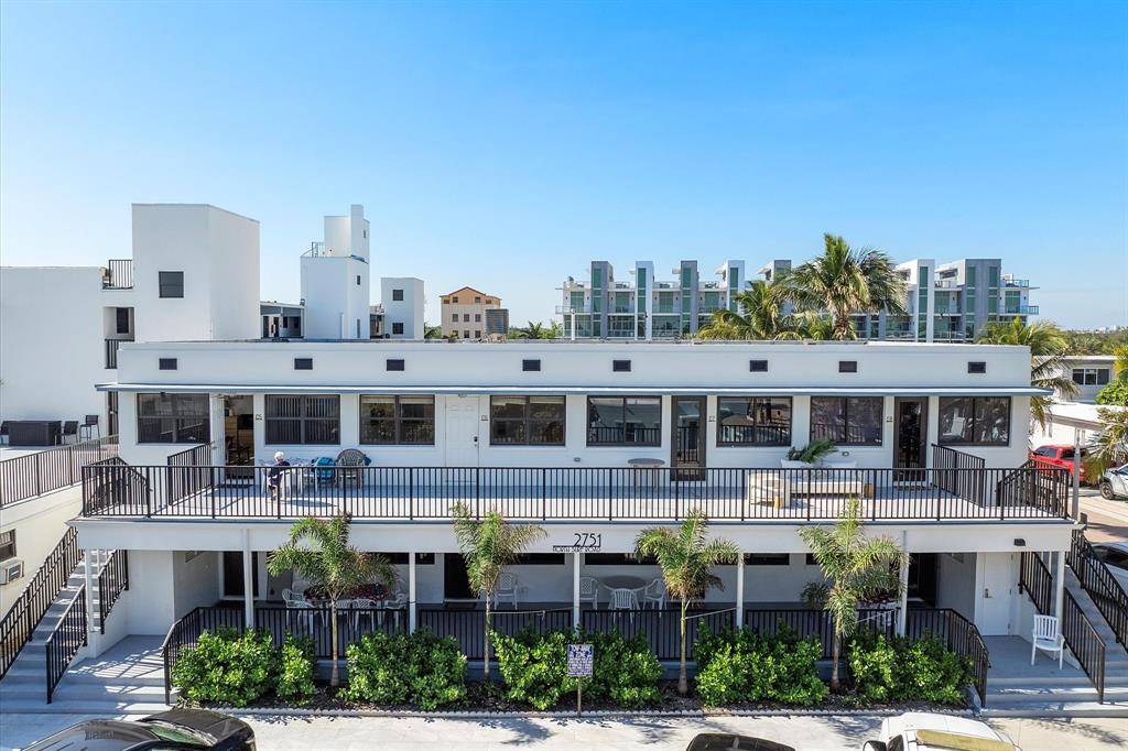 Hollywood, FL 33019,2751 N Surf Rd #C6