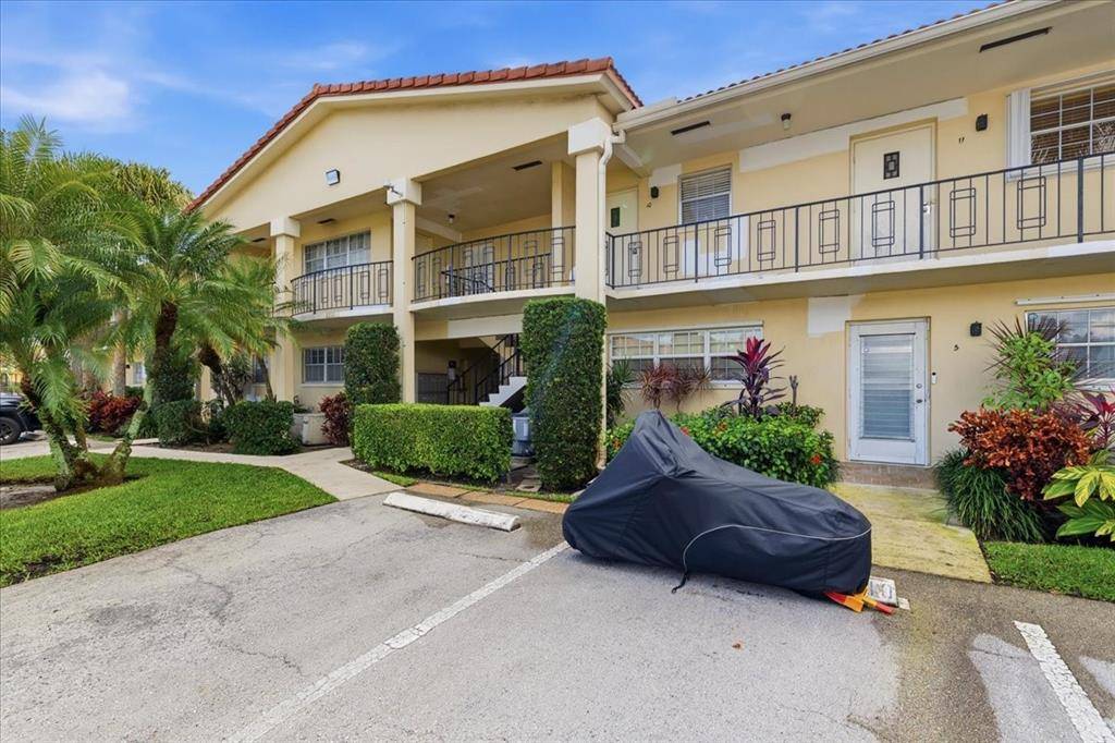 Lighthouse Point, FL 33064,2200 NE 36th St #5