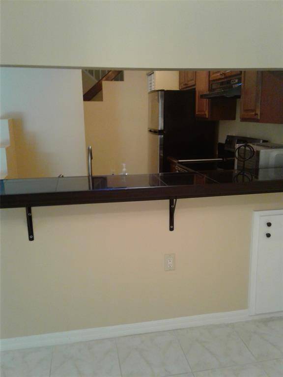 West Palm Beach, FL 33409,1202 Glenmoor Dr #1202