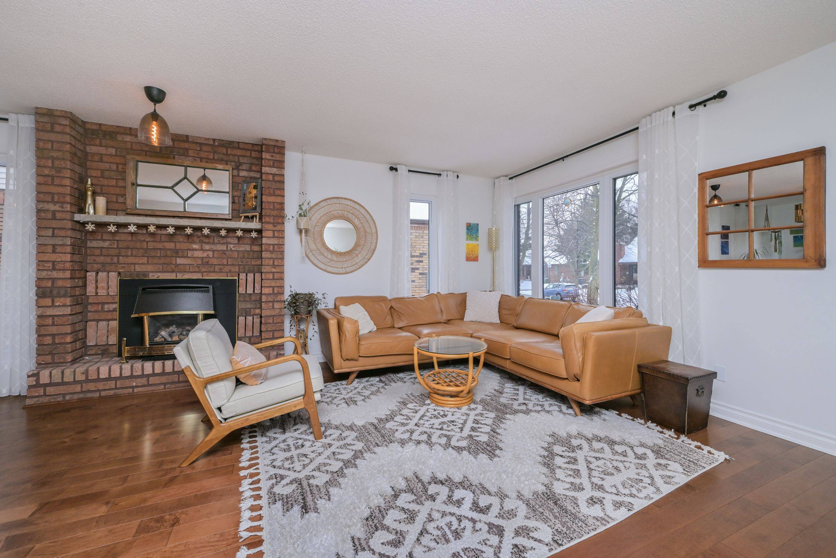 New Tecumseth, ON L9R 1R5,16 Green Briar RD