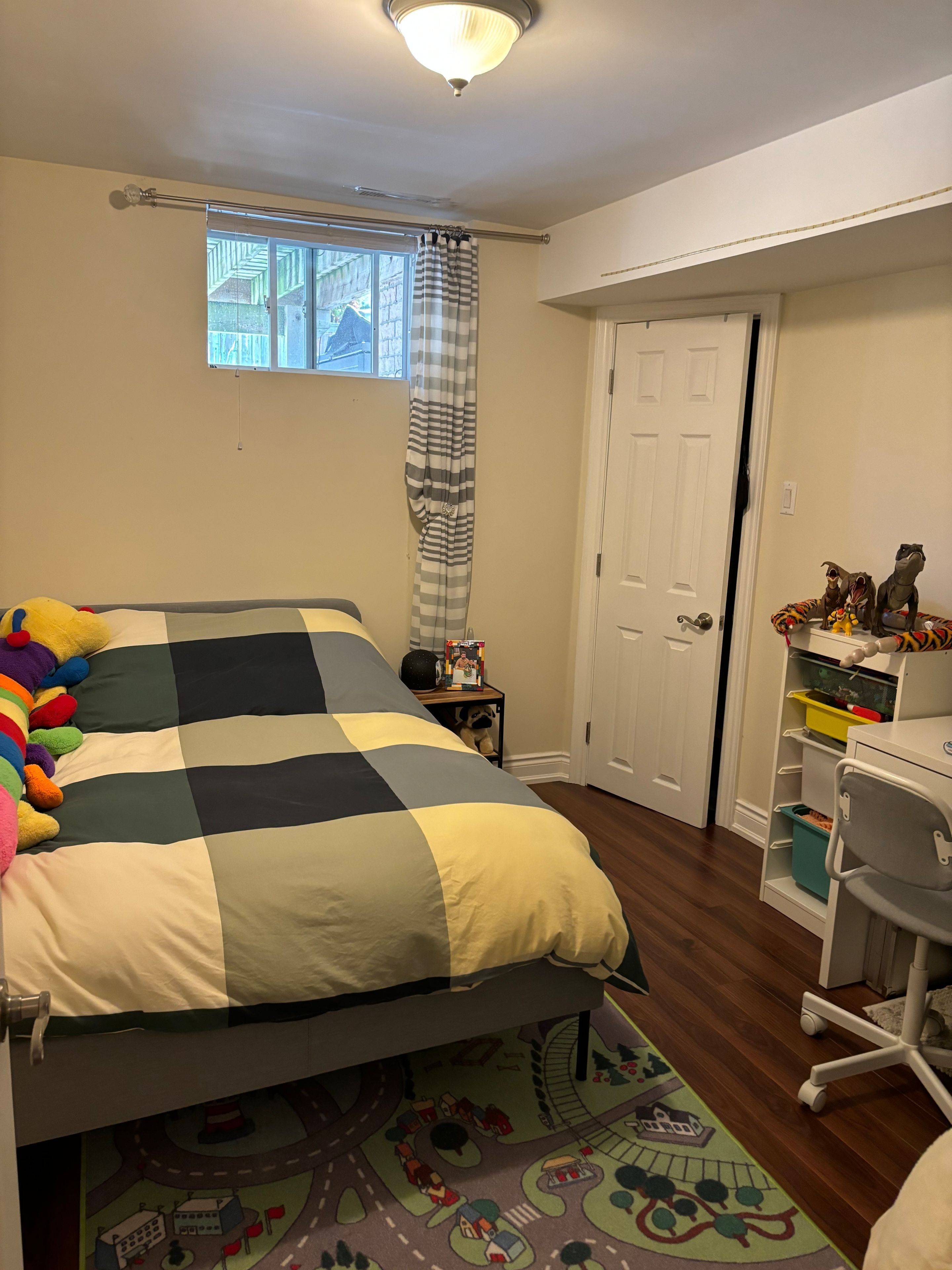 Vaughan, ON L6A 0H2,112 Daniel Bram DR #BSMT