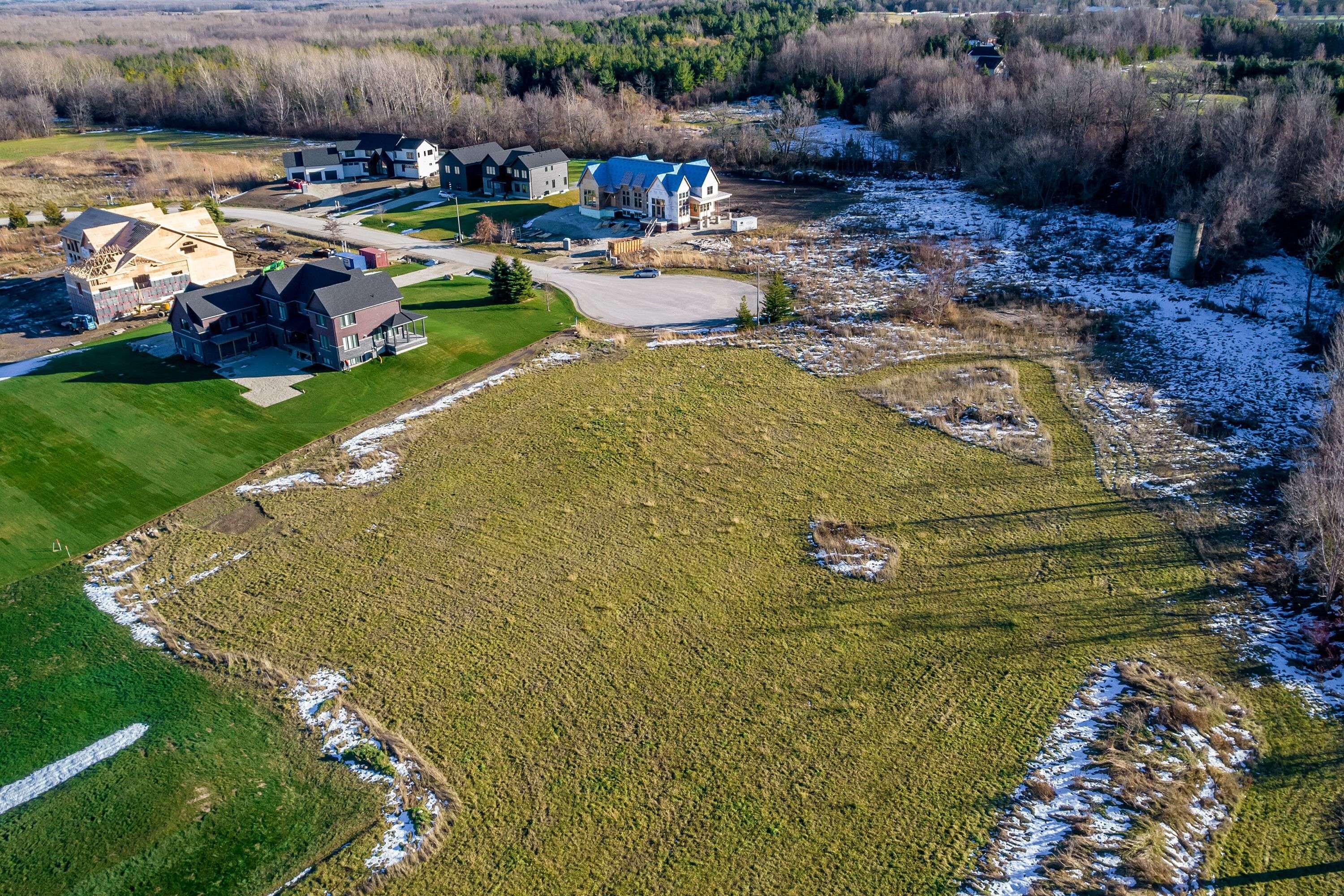 Clearview, ON L9Y 0K2,19 RAINTREE CT