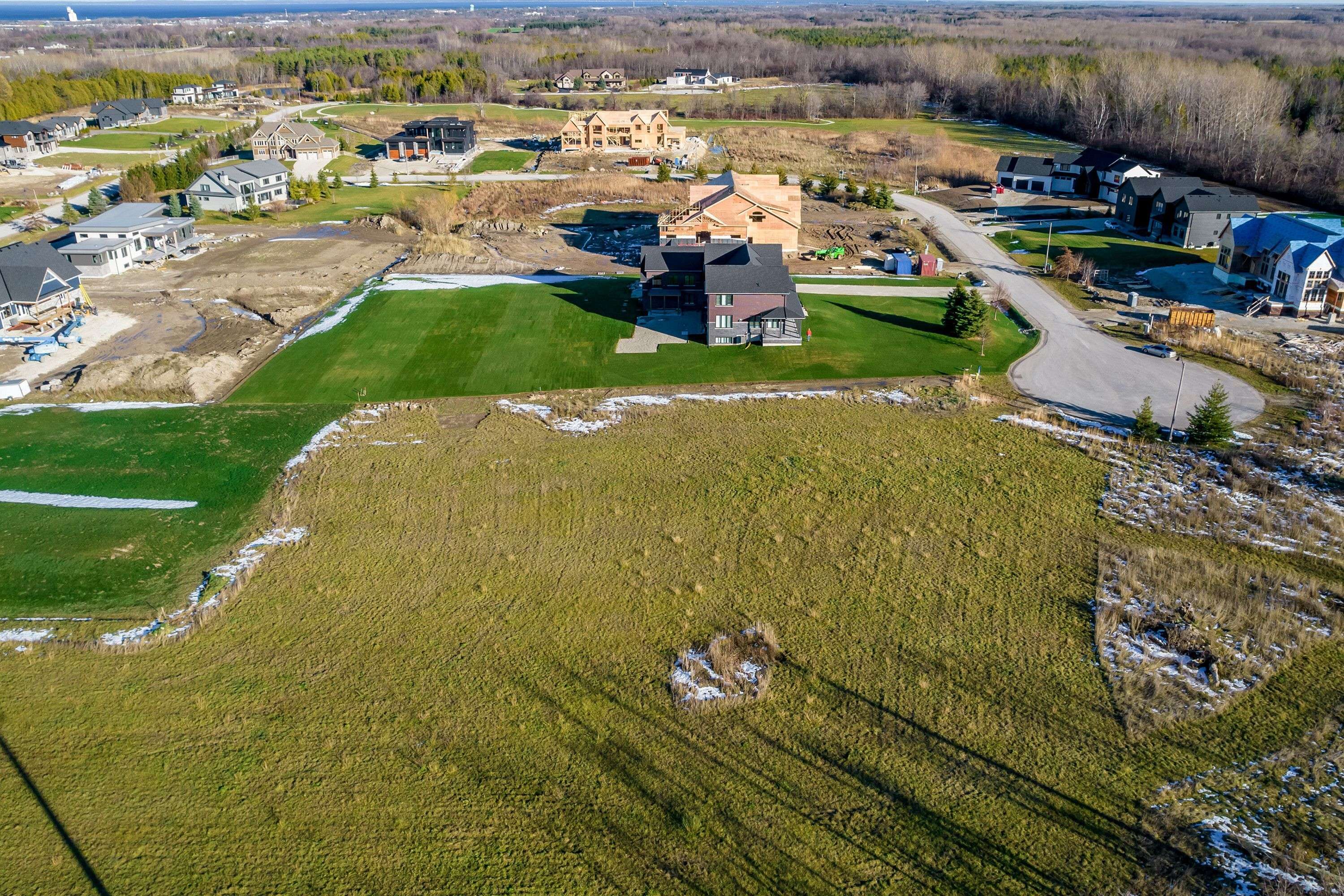 Clearview, ON L9Y 0K2,19 RAINTREE CT