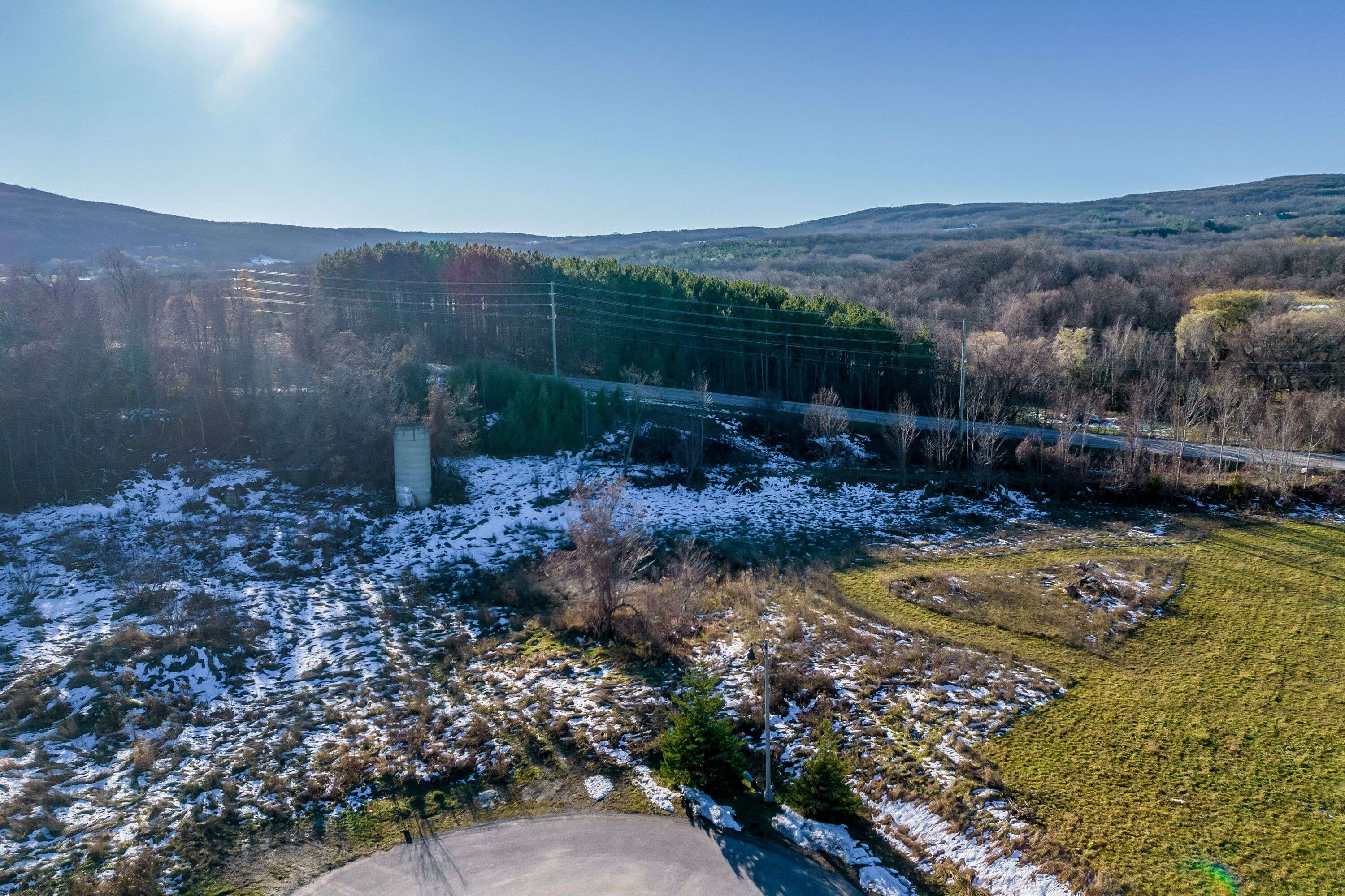 Clearview, ON L9Y 0K2,21 RAINTREE CT