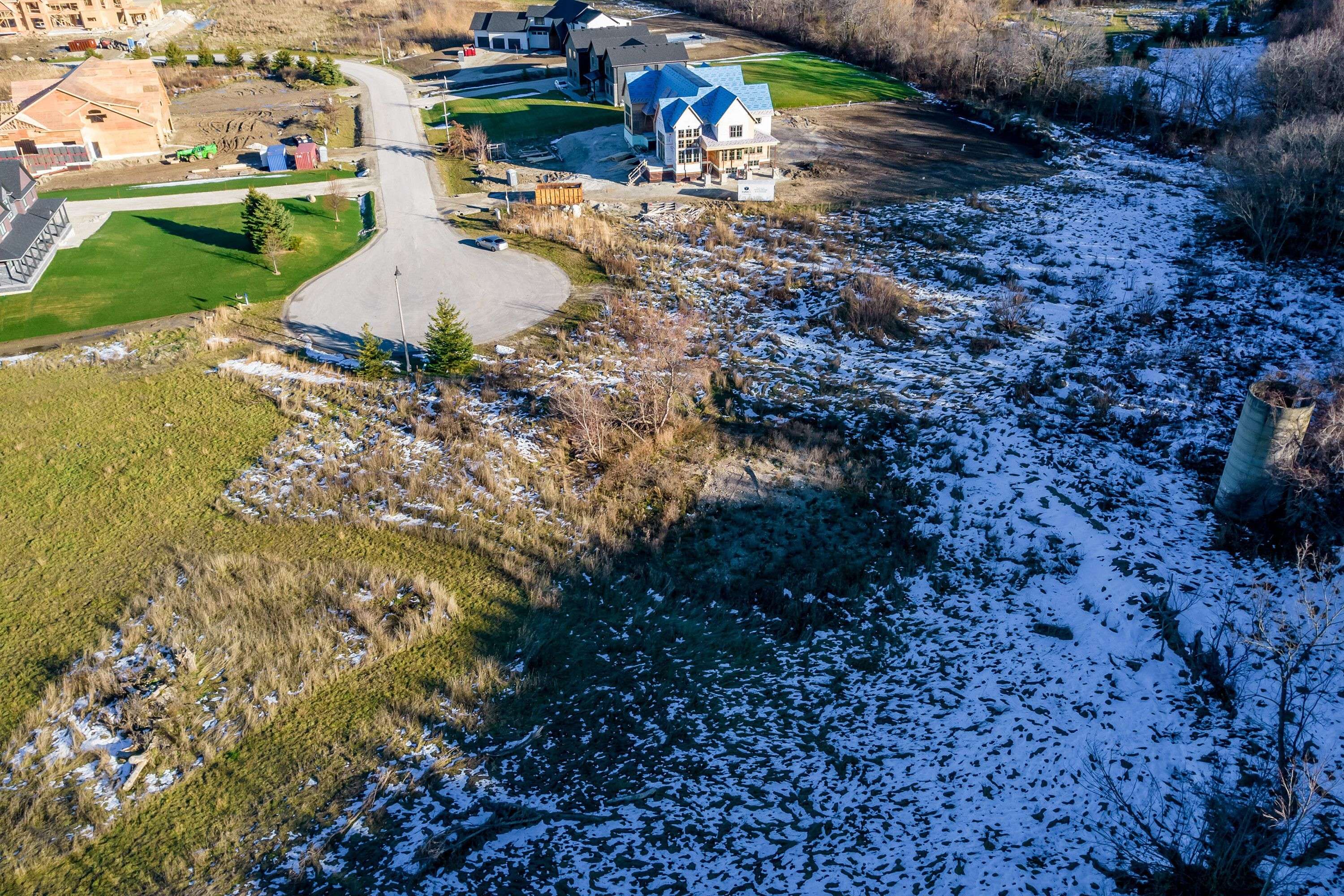 Clearview, ON L9Y 0K2,21 RAINTREE CT