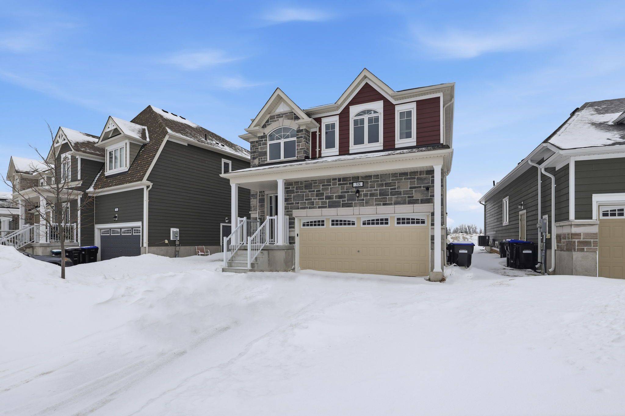 Wasaga Beach, ON L9Z 0J6,38 Sandhill Crane DR