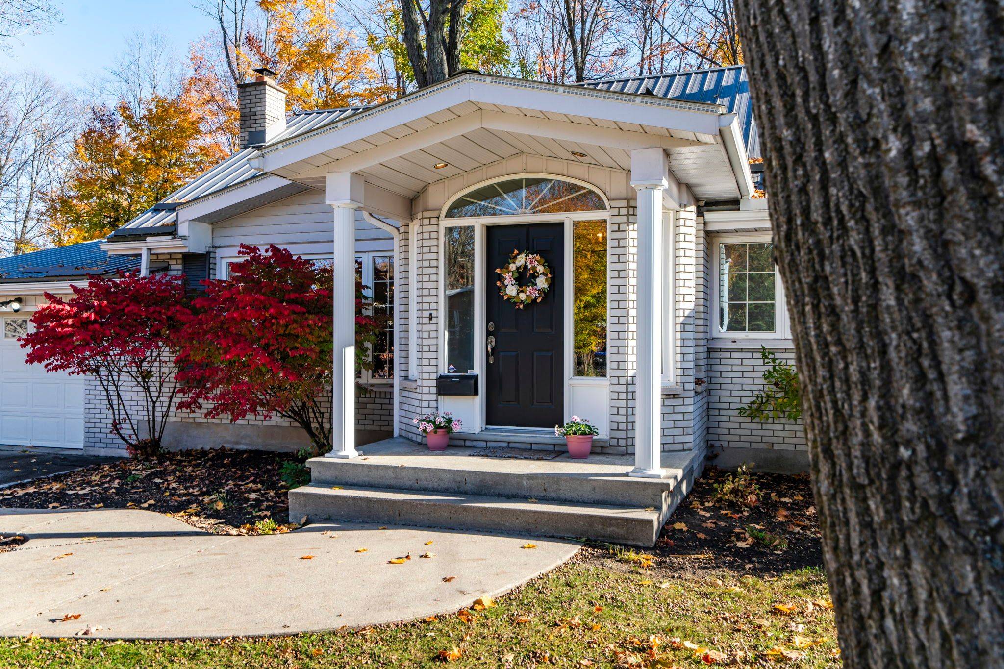 Midland, ON L4R 1S6,835 Dominion AVE