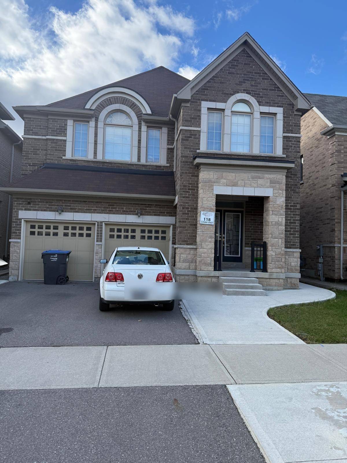 Brampton, ON L6R 3Z3,14 Peony ST