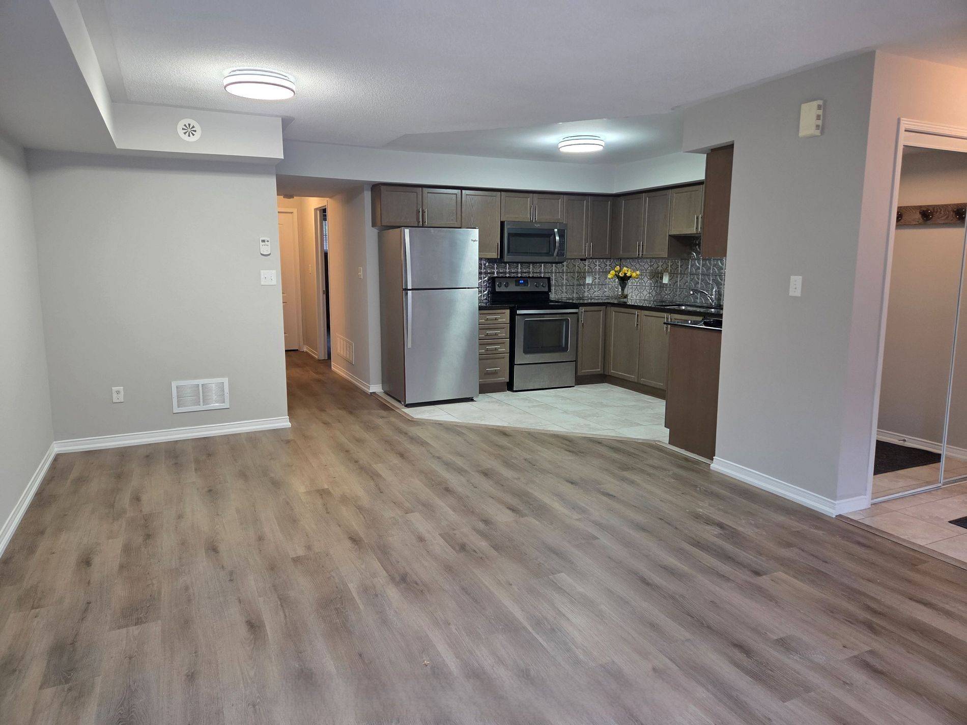 Oakville, ON L6H 0K1,2472 Post RD #19