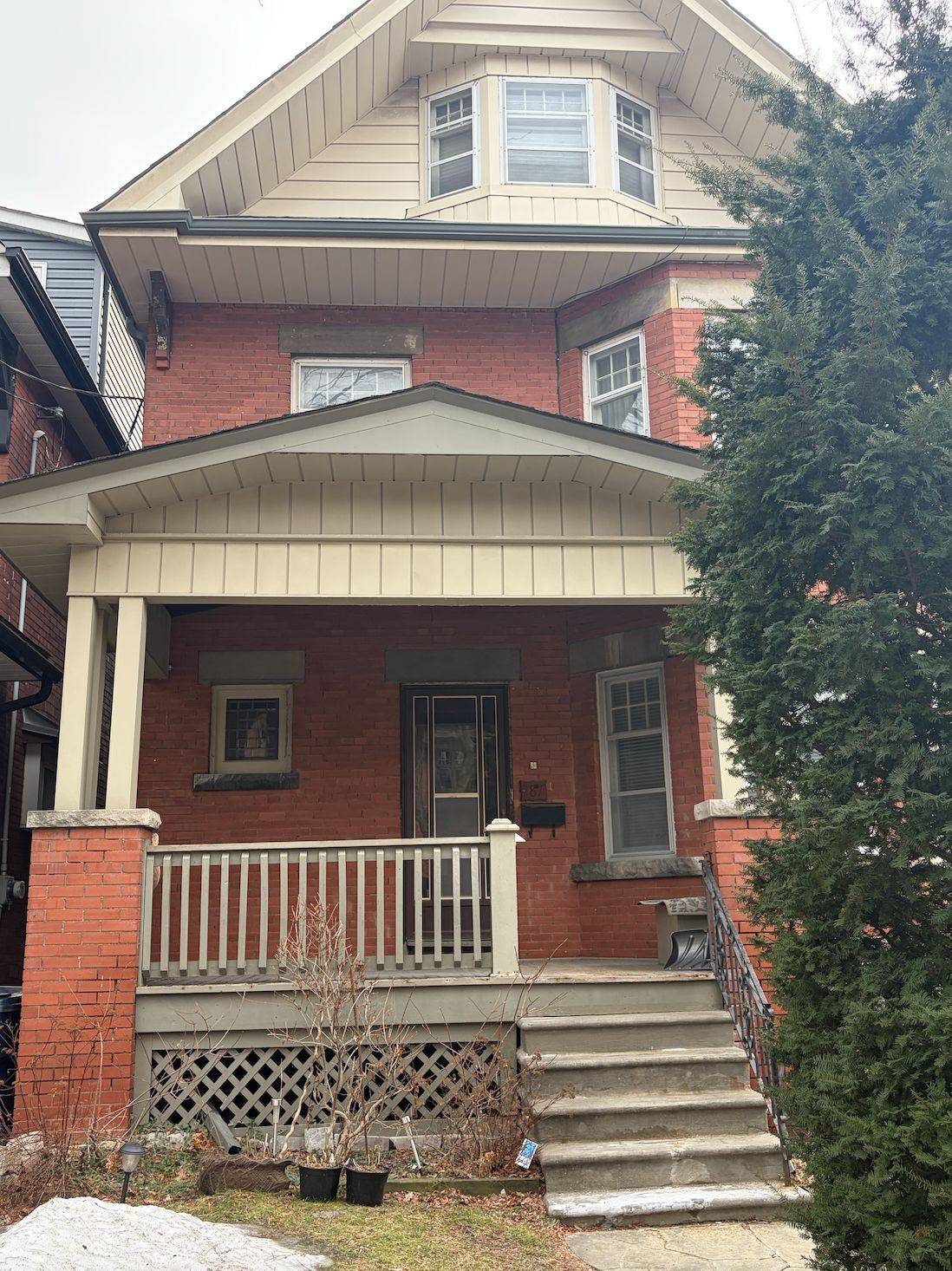 Toronto W01, ON M6R 1P6,187 Geoffrey ST #Main