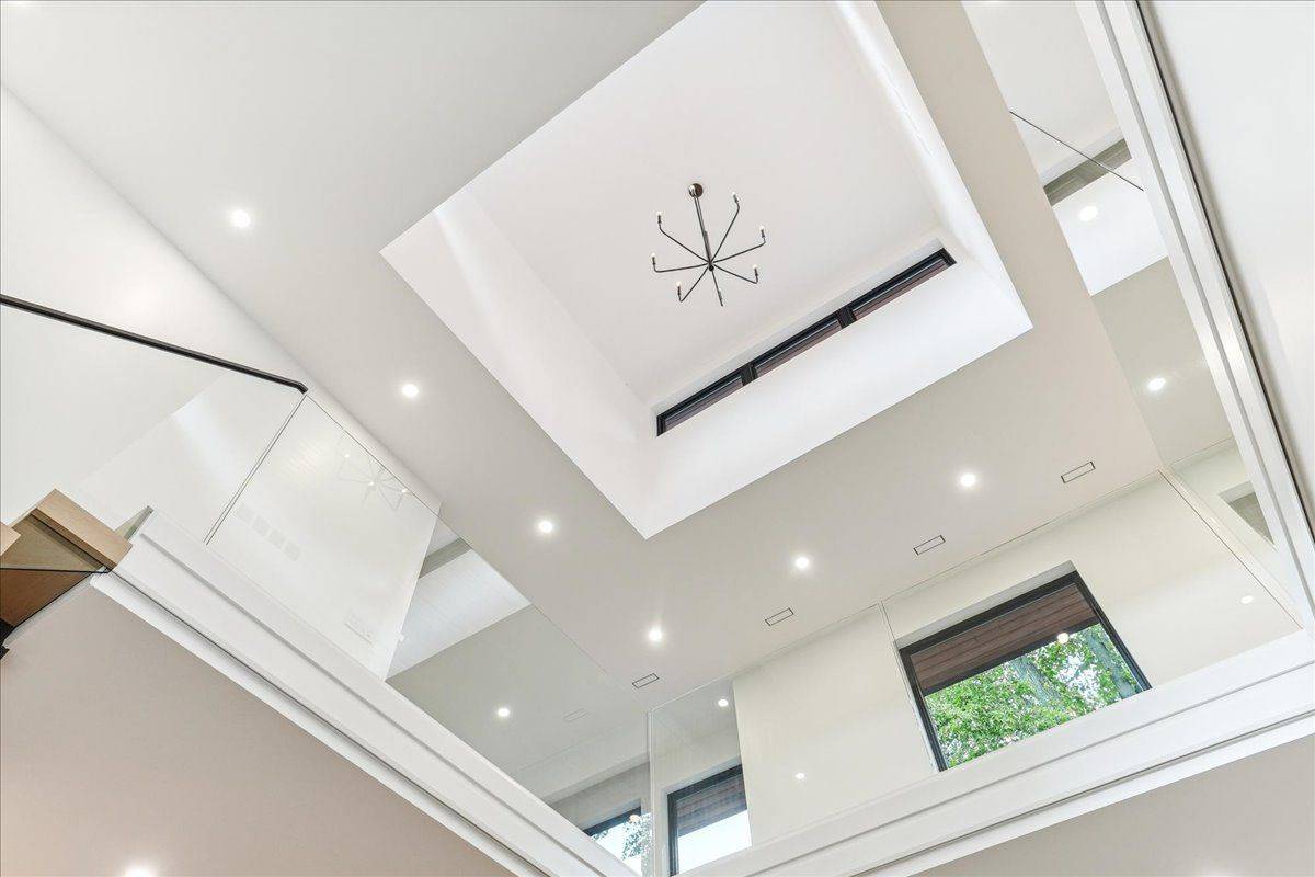 Hamilton, ON L9G 1M8,114 Reding RD