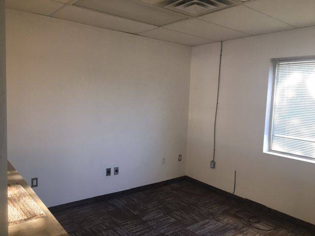 Peterborough, ON K9J 7J6,675 The Queensway N/A #B