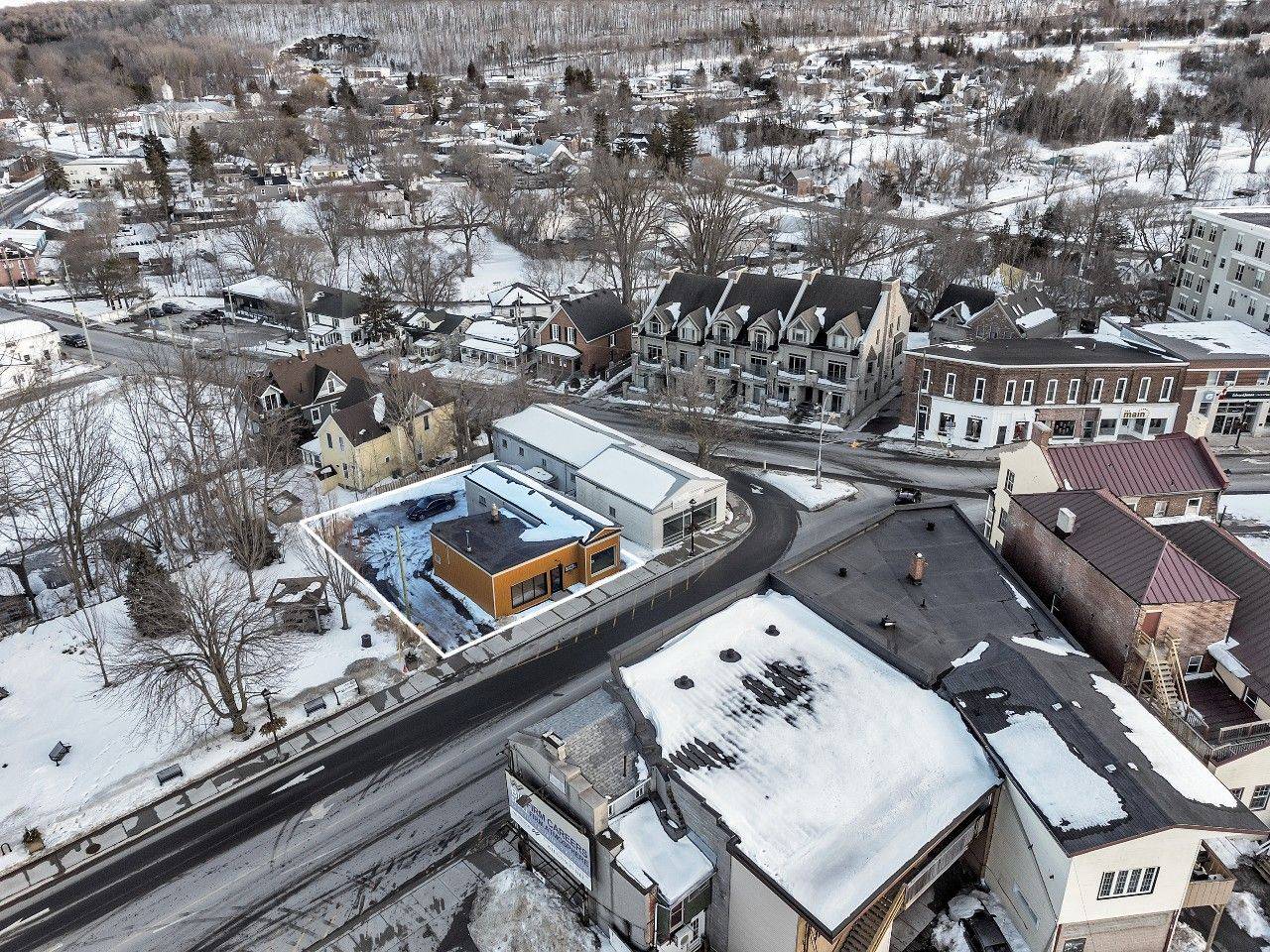 Prince Edward County, ON K0K 2T0,318 Picton Main ST