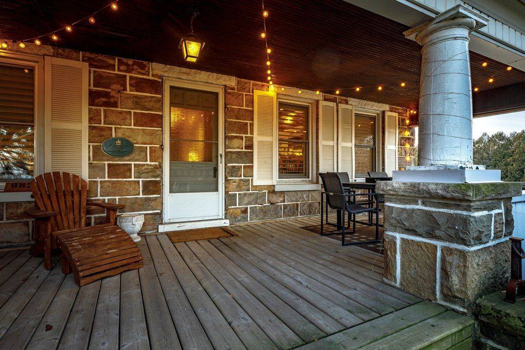 Hamilton, ON L8E 5H9,982 HWY 8 N/A