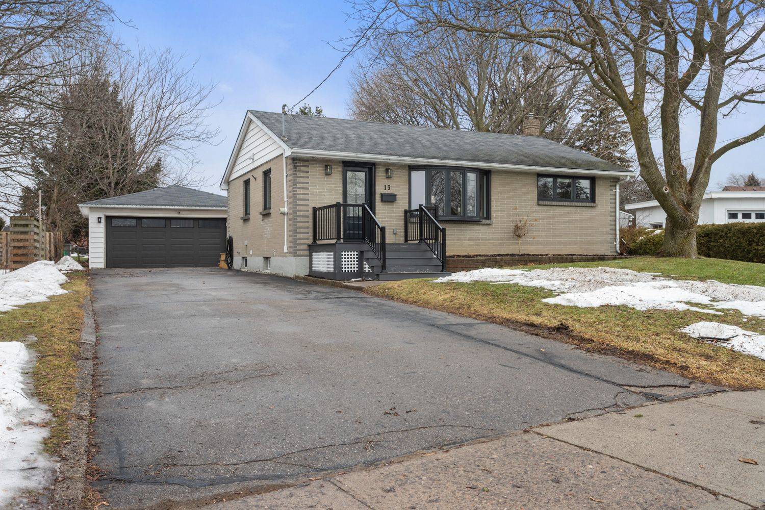 Port Hope, ON L1A 1Z7,13 Hillcrest DR