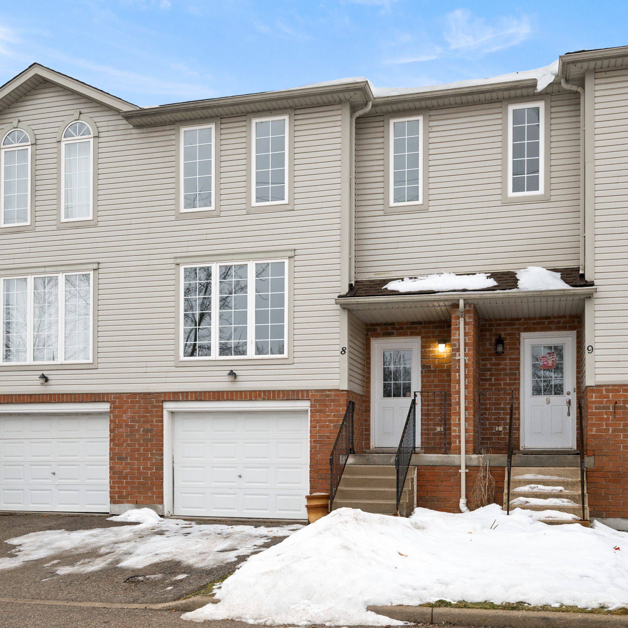 Waterloo, ON N2V 2V2,600 White Elm BLVD