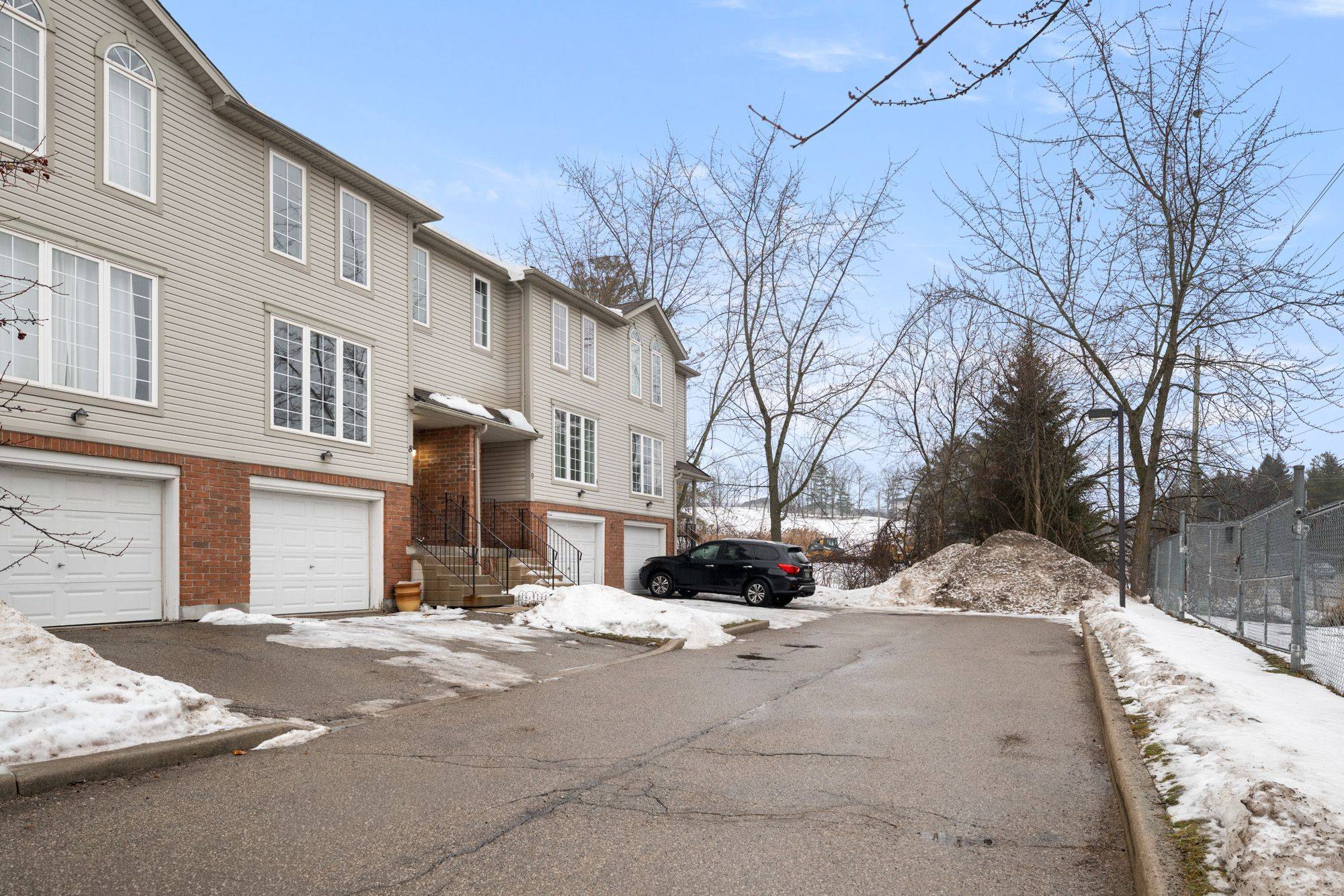 Waterloo, ON N2V 2V2,600 White Elm BLVD