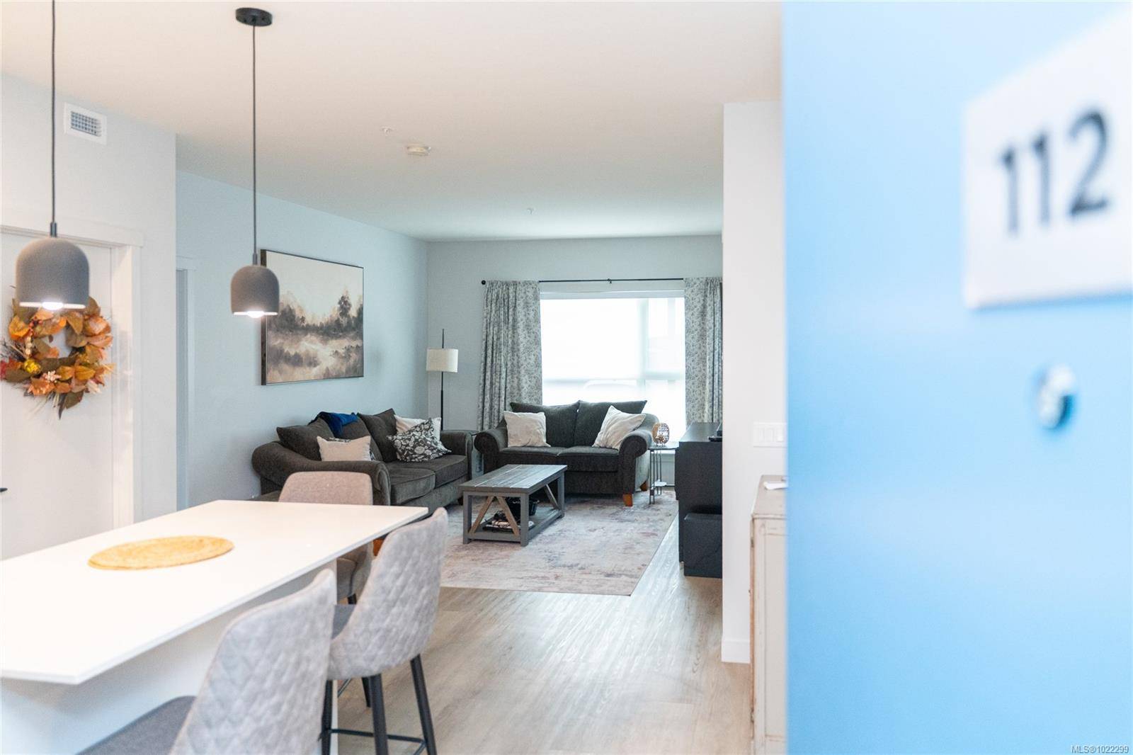 Langford, BC V9B 6M6,2461 Gateway Rd #112