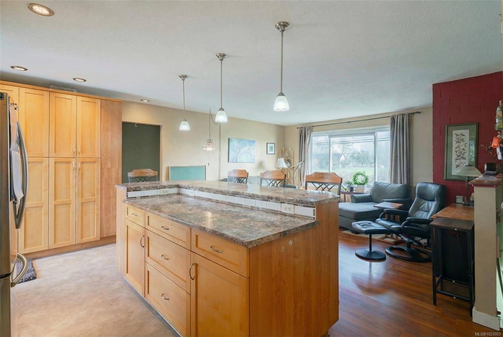 Duncan, BC V9L 4E9,6274 Somenos Rd