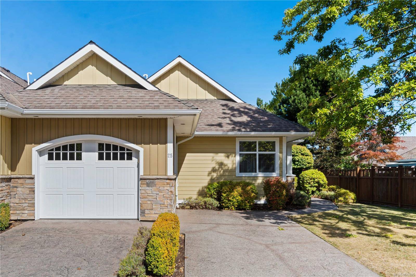 Parksville, BC V9P 2H9,447 Pym St S #25