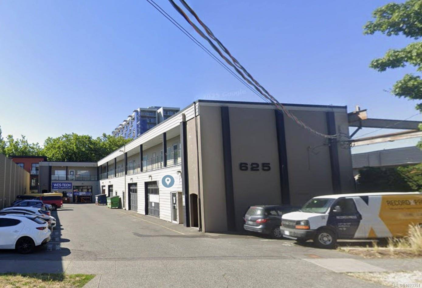 Victoria, BC V8Z 1B2,625 Alpha St #3,4,5