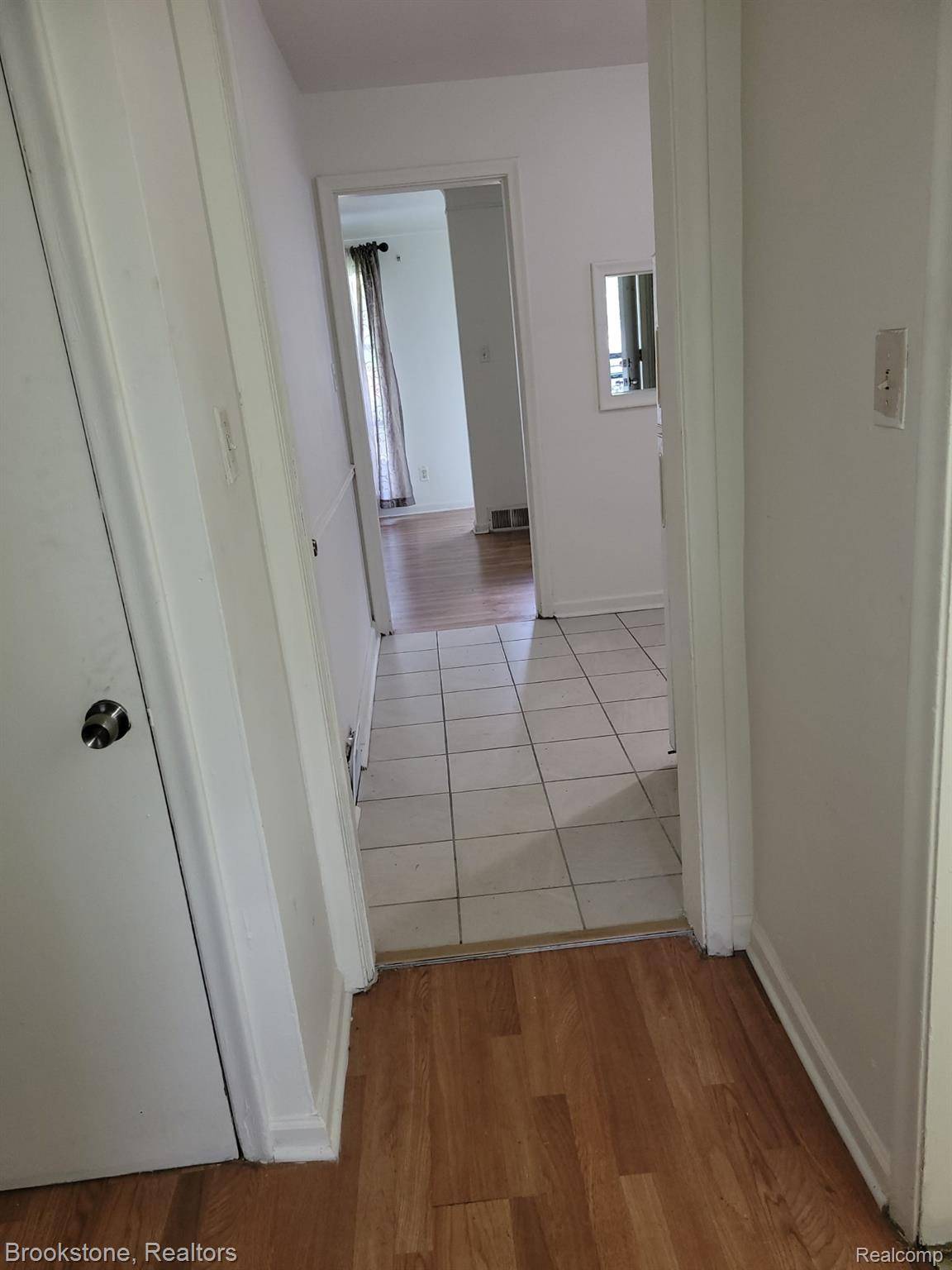 Detroit, MI 48219,18458 Heyden ST