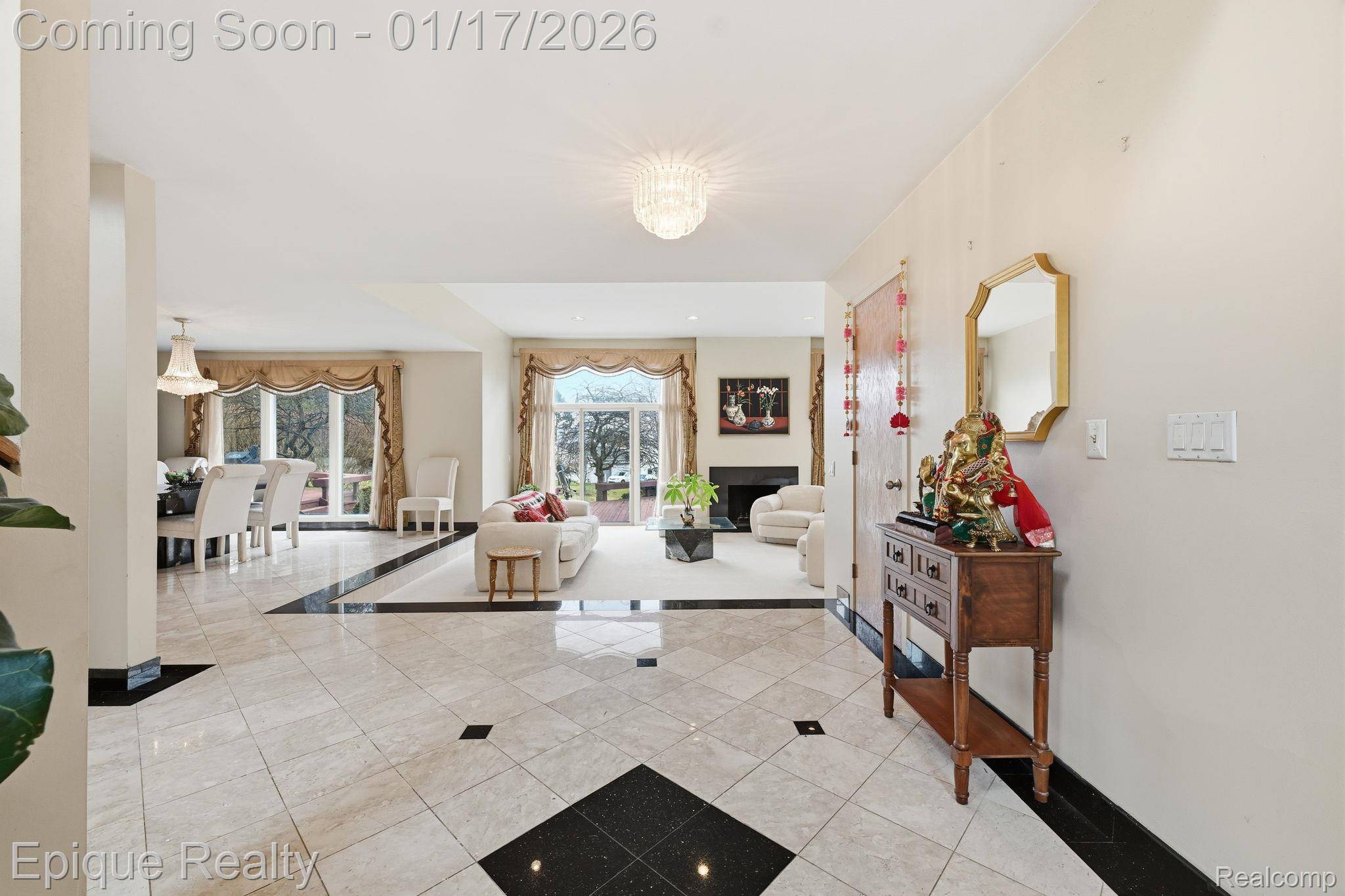 Bloomfield Hills, MI 48302,2029 Birchwood WAY