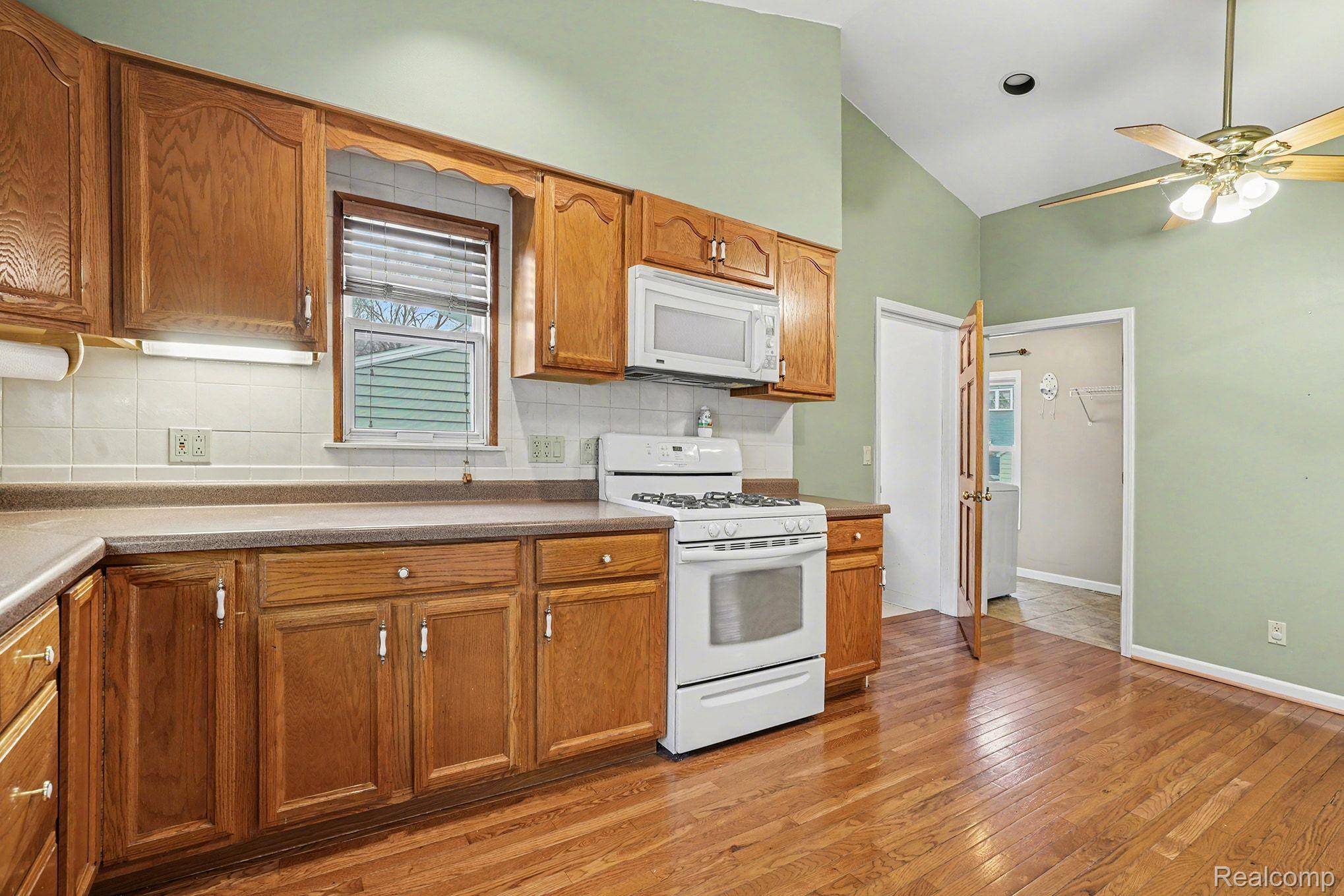 Bay City, MI 48708,1539 Park AVE